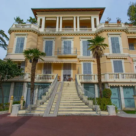 דירה Calme 2p Avec Terrasse Et Jardin, Parking Et Piscine - Fr-1-196-382 *