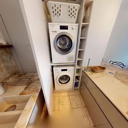 Calme 2p Avec Terrasse Et Jardin, Parking Et Piscine - Fr-1-196-382 * Мантон