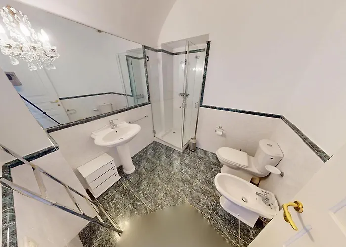 Calme 2p Avec Terrasse Et Jardin, Parking Et Piscine - Fr-1-196-382 Apartment Menton